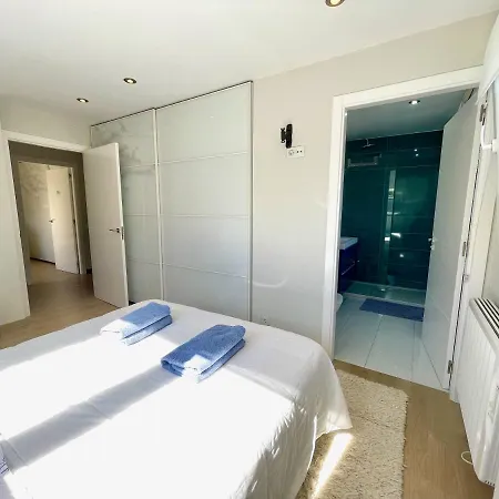 The Cliffs - Celtigos Blue Marine * Porto de Espasante