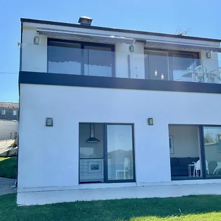 Holiday home The Cliffs - Celtigos Blue Marine